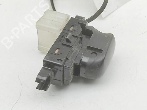 right-rear-window-switch-nissan-navara-np300-pickup-d23-d23t-2014-34218180 main image