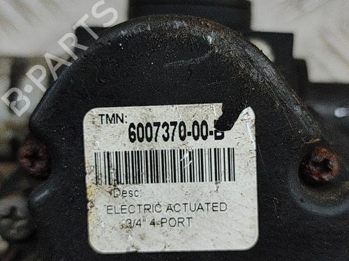 Electronic sensor TESLA MODEL X (5YJX) 90D AWD | BP20337217M84 