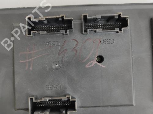Fuse box LAND ROVER RANGE ROVER EVOQUE (L538) 2.2 D 4x4 | BP18036822E1