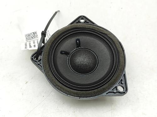 speaker-porsche-macan-95b-2014-34136674 main image
