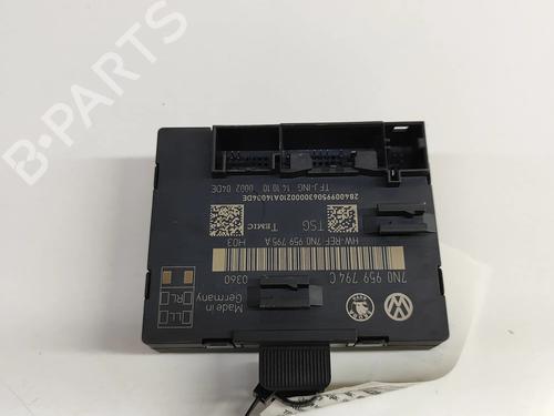 Used Electronic module VW SHARAN (7N1, 7N2) 2.0 TDI (140 hp) 26607585