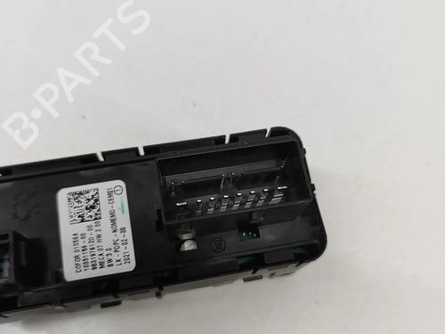 Right front window switch CITROËN C5 AIRCROSS (A_) 1.2 PureTech 130 (ARHNSJ) | BP28550235I26 