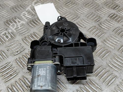 Used Left rear window motor SKODA OCTAVIA III Combi (5E5, 5E6) 2.0 TDI (150 hp) 16259201