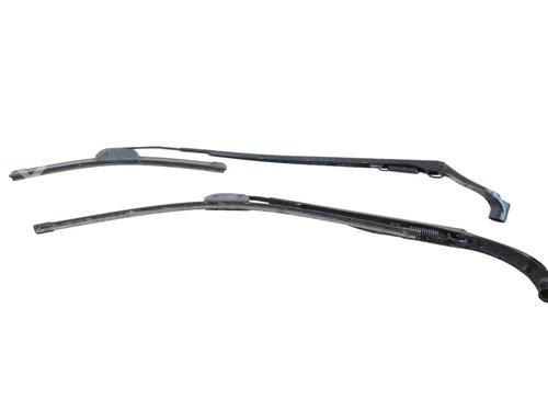 Used Front windshield wiper arm Front windshield wiper arm INFINITI Q50 50 D (170 hp) 33363699 33363699