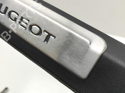 Step PEUGEOT 3008 II SUV (MC_, MR_, MJ_, M4_) Hybrid 180 (M4DGLU) | BP30178345C149 