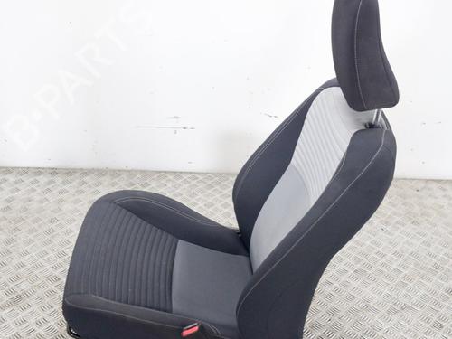 Right front seat TOYOTA YARIS (_P13_) 1.5 Hybrid (NHP130_) | BP10074842C16 