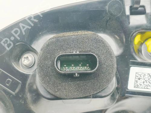 Left tailgate light TESLA MODEL Y (5YJY) Long Range All-wheel Drive | BP38201789C79 - Image 6