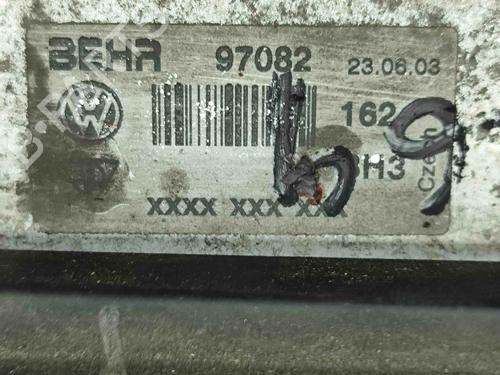Radiateur à eau VW TOUAREG (7LA, 7L6, 7L7) 3.2 V6 | BP29415677M31 