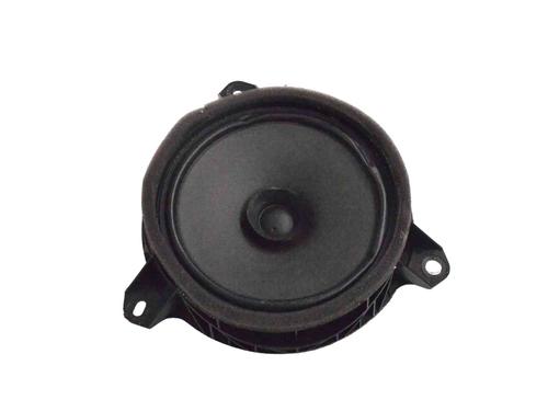 Used Speaker TOYOTA C-HR (_X1_) 1.8 Hybrid (ZYX10_, ZYX11_) (98 hp) 30234758