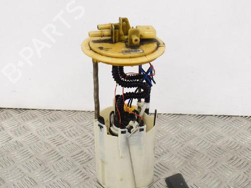 Used Fuel pump MERCEDES-BENZ SPRINTER 3-t Van (B906) 213 CDI (906.611, 906.613) (129 hp) 6736909