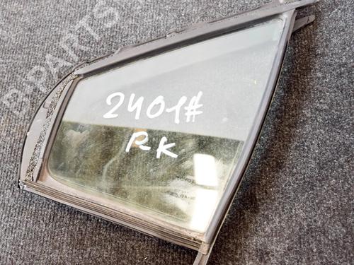 Vidro triangular frente esquerdo Vidro triangular frente esquerdo TOYOTA YARIS (_P13_) 1.5 Hybrid (NHP130_, NHP130) (101 hp) 14667651 14667651