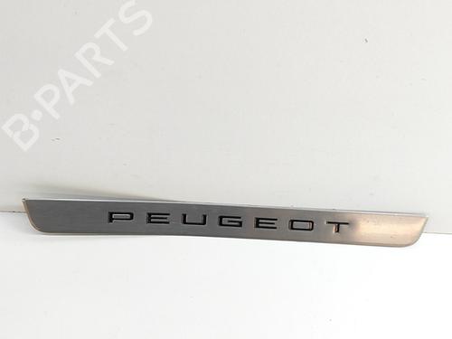 Used Step PEUGEOT 5008 III (KA_, KB_, KC_) e-210 (213 hp) 28433354