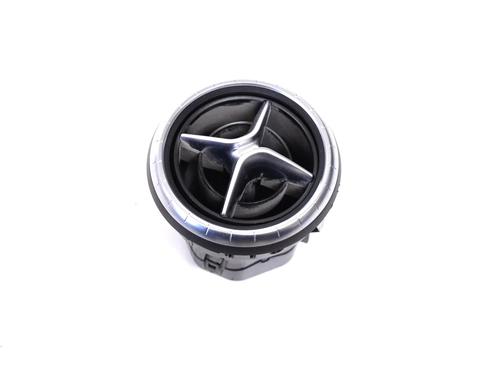Used Air vent MERCEDES-BENZ CLA Shooting Brake (X117) AMG CLA 45 4-matic (117.952) (381 hp) 31072644