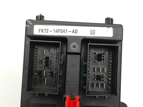 Fuse box LAND ROVER DISCOVERY SPORT (L550) 2.0 D 4x4 | BP30596180E1
