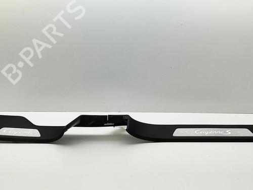 Trinbræt Trinbræt PORSCHE CAYENNE (9YA) 4.0 Turbo S E-Hybrid AWD (9YACH1) (680 hp) 34374652 34374652