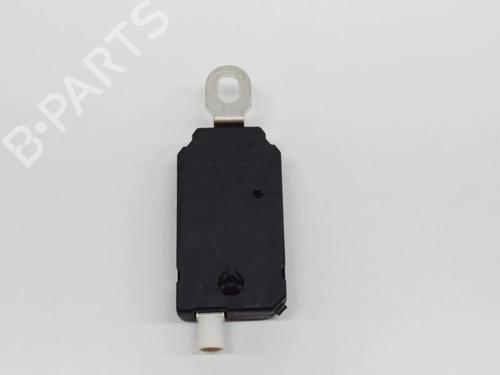 Electronic module TESLA MODEL Y (5YJY) EV Performance All-wheel Drive | BP33351439M83 - Image 4