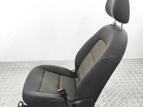 Right front seat AUDI Q3 (8UB, 8UG) 2.0 TDI quattro | BP38184490C16 - Image 2