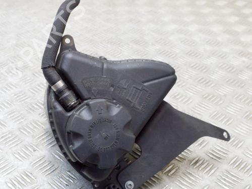 Expansion tank BMW 5 Touring (F11) 530 d 7601949