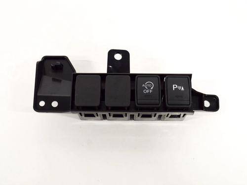 Used Switch NISSAN QASHQAI II (J11, J11_) 1.2 DIG-T (115 hp) 6759348