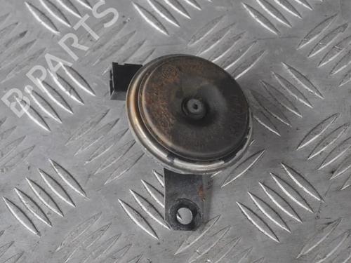 Used Horn Horn SUZUKI GRAND VITARA II (JT, TE, TD) 1.9 DDiS All-wheel Drive (JT419, TD44, JB419WD, JB419XD,... (129 hp) 14656226 14656226