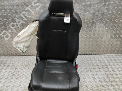 Stol høyre foran Stol høyre foran 37999268 37999268