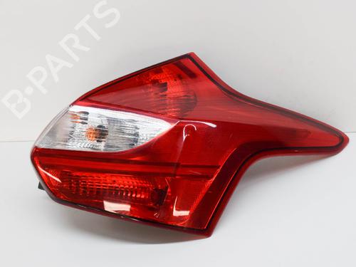 Used Right taillight FORD FOCUS III 1.0 EcoBoost (125 hp) 7735680