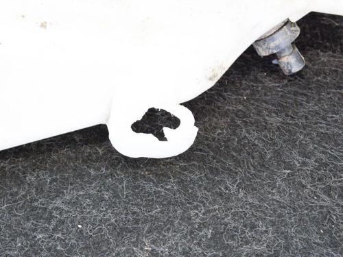 windscreen-washer-tank-opel-insignia-a-sports-tourer-g09-20-cdti-35-13227295-2008-2009-2010-2011-2012-2013-2014-2015-2016-2017-6741435 main image