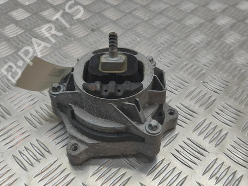 Used Engine mount BMW 7 (G11, G12) 730 d (265 hp) 19501499