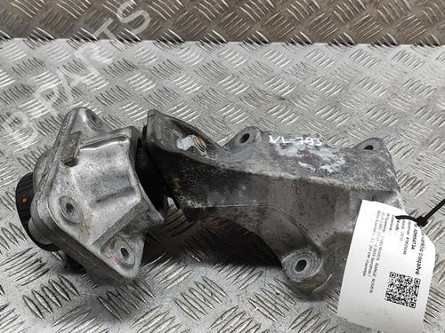 Used Engine mount LAND ROVER RANGE ROVER VELAR (L560) 3.0 P400 MHEV 4x4 (400 hp) 28432182
