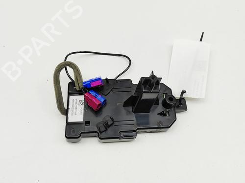 Antenne/Base Antenne/Base ASTON MARTIN DBX 4.0 All-wheel Drive (707 hp) 36809500 36809500