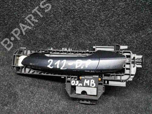 Høyre foran utvendig håndtak MERCEDES-BENZ E-CLASS T-Model (S212) E 200 CGI (212.248) (184 hp) 6717954