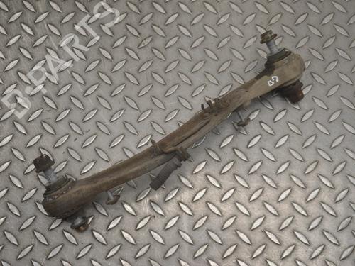 Used Right rear suspension arm LAND ROVER DISCOVERY V (L462) 3.0 Td6 4x4 (258 hp) 30246340