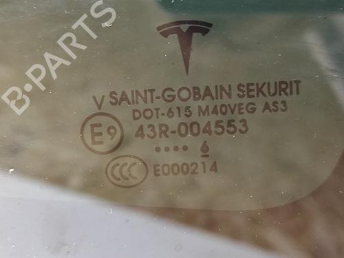 Rear right quarter glass TESLA MODEL X (5YJX) 90D AWD | BP17077009C92 