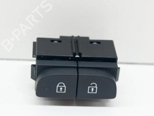 Used Switch VOLVO XC40 (536) T3 (150 hp) 27752327