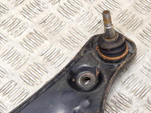 Right front suspension arm LAND ROVER DISCOVERY III (L319) 2.7 TD 4x4 | BP10073400M13 