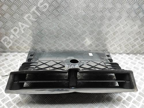 Grill TESLA MODEL Y (5YJY) Long Range All-wheel Drive | BP38565414C40 - Image 3