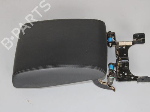 Armrest / Center console JAGUAR E-PACE (X540) 2.0 D150 AWD | BP33379743I20 - Image 4