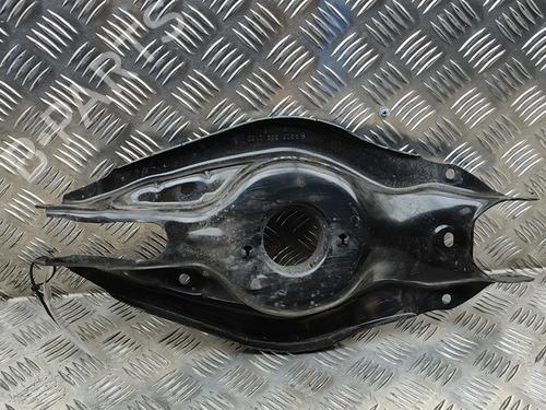 Used Left rear suspension arm MERCEDES-BENZ C-CLASS (W206) C 200 (206.042) (204 hp) 28565740