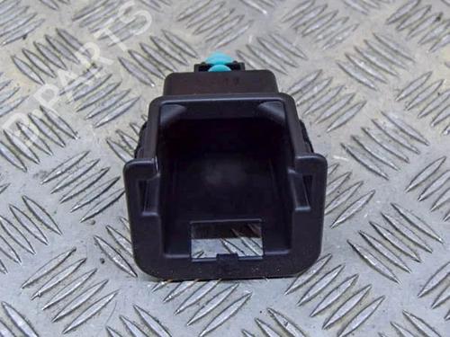 other-toyota-prius-_w5_-2015-2016-2017-2018-2019-2020-2021-2022-27749799 main image