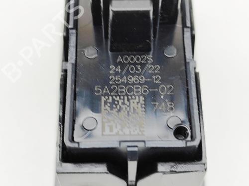 Switch BMW iX (I20) xDrive 40 | BP30359172I30 