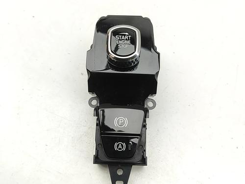 Used Switch Switch VOLVO XC90 II (256) B5 Mild Hybrid AWD (250 hp) 33385495 33385495