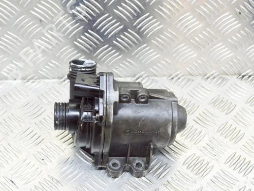 Used Auxiliary water pump Auxiliary water pump BMW 5 (E60) 535 i (306 hp) 27750567 27750567