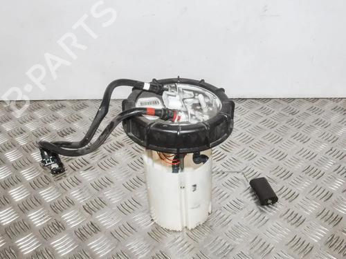 Used Fuel pump FORD FOCUS III Turnier 1.6 TDCi (115 hp) 6736977