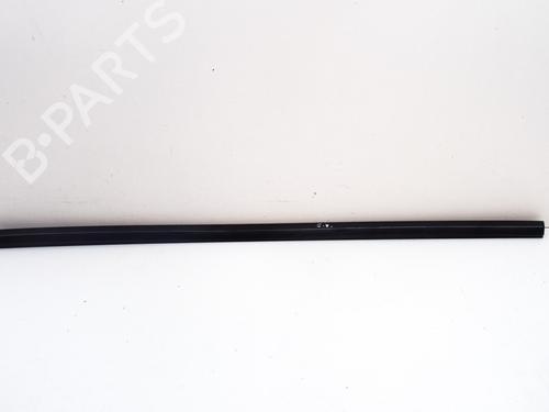 Dørlist TESLA MODEL 3 (5YJ3) EV AWD (351 hp) 27759004