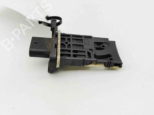 Used Mass air flow sensor BMW X1 (F48) sDrive 18 d (150 hp) 29730981