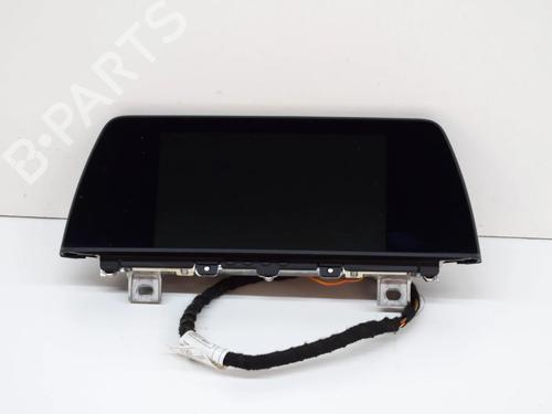 Used Display monitor Display monitor BMW 3 (F30, F80) 320 d (190 hp) 10072874 10072874