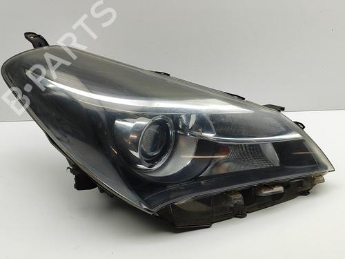 Used Right headlight TOYOTA YARIS (_P13_) 1.3 (NSP130_, NSP130) (95 hp) 26022666