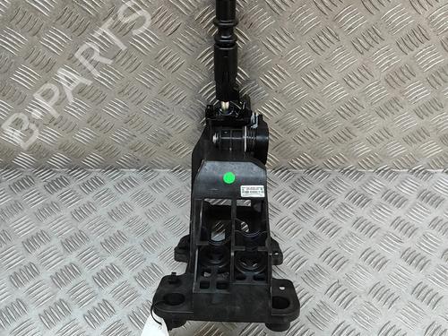 Used Gear lever Gear lever CITROËN C4 III (BA_, BB_, BC_) 1.2 PureTech 130 (BAHNSA, BAHNSB) (130 hp) 33370495 33370495