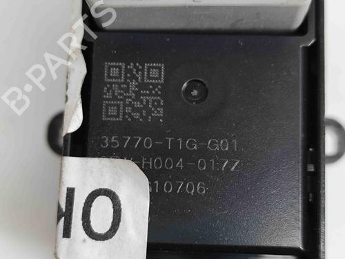 Right rear window switch HONDA CR-V IV (RM_) 2.2 i-DTEC AWD (RE6) | BP17444767I28