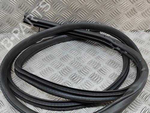 Used Rubber door seal NISSAN QASHQAI III (J12) 1.3 DIG-T (158 hp) 28554824